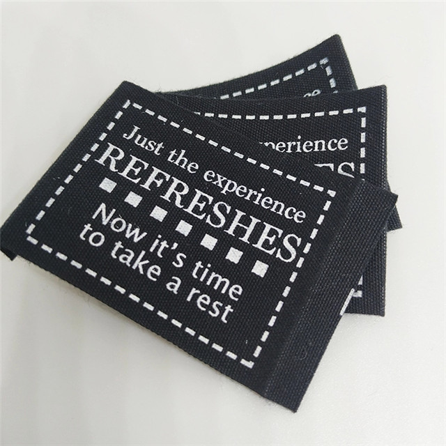 High Density Flat Silk Screen Printing Labels Garments Label For Cloth 