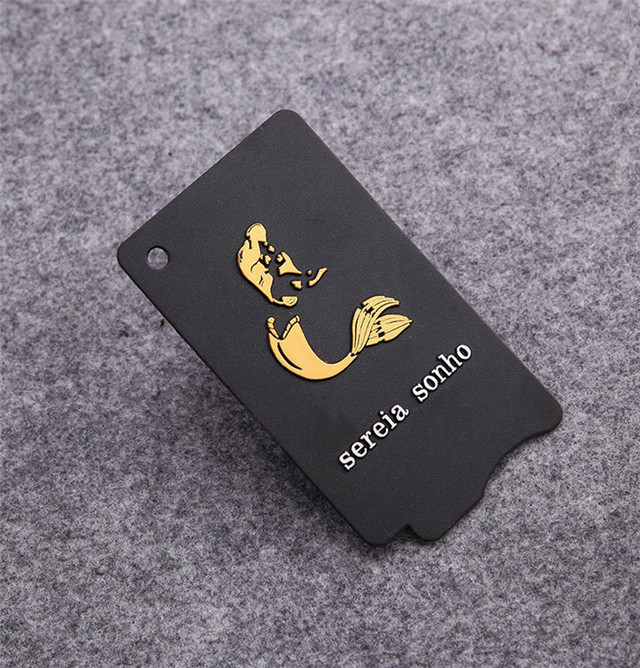 Factory Direct Selling Clothing Tag Men And Women Wear Tag Custom Clothing Trademark Hot Stamping Plastic Card Custom
