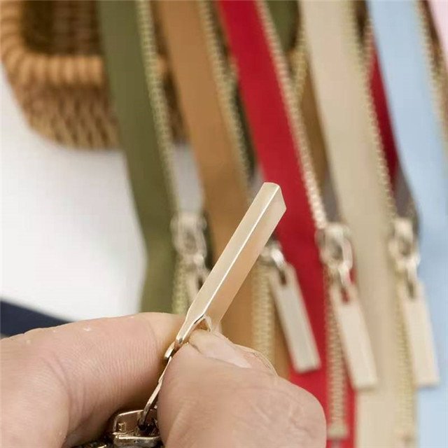  Custom Gold Silver Rose Gold Brass Metal Zipper Copper Metal Teeth Zipper for Leather Jacket Coat Bag Clothing 