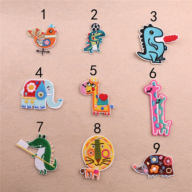 Top Quality Embroidered Patch Labels Fabric Label